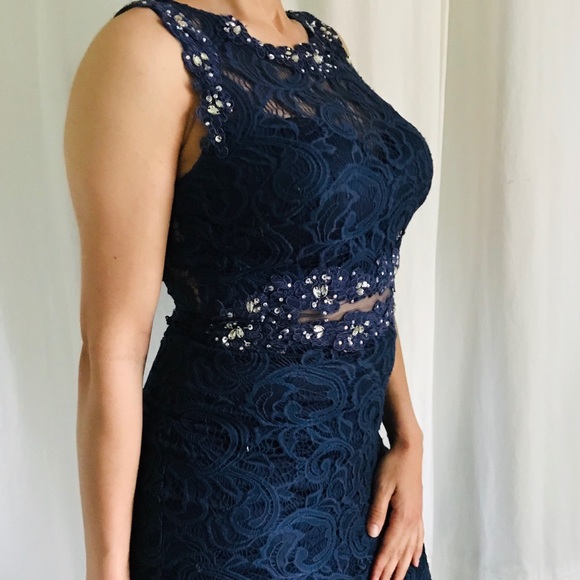 Prom dress - Picture 2 of 7